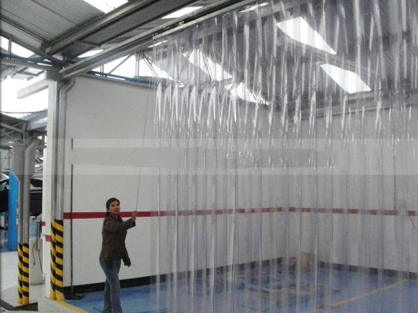 Bạt PVC Trong Suốt Giải Pháp Che Nắng Hiệu Quả